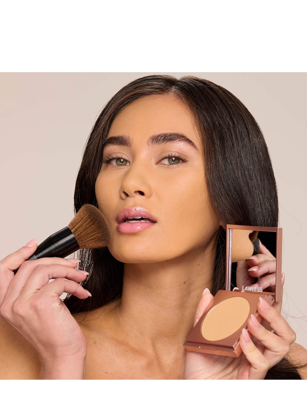 LAWLESS Perfecting Pressed Powder In Medium Tan - Picture 5 of 8